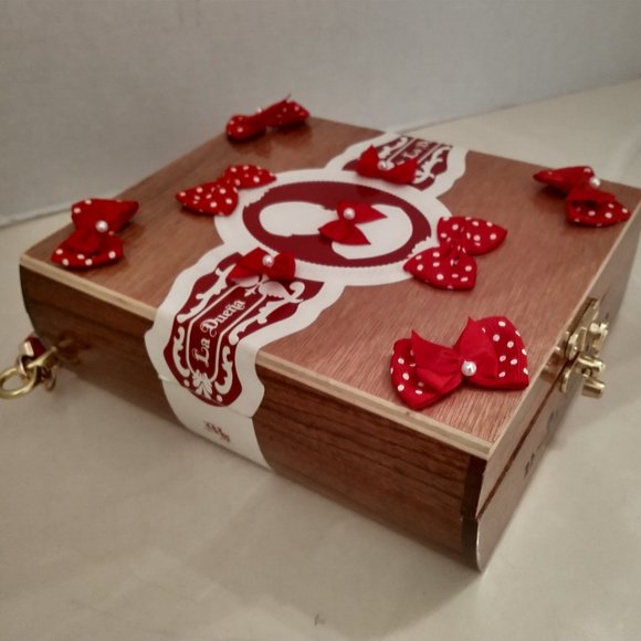 Original Suenos de Saundra Upcycled LA DUENA Cigar Box Purse - Picture 12 of 12